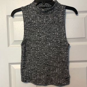Sleeveless gray top